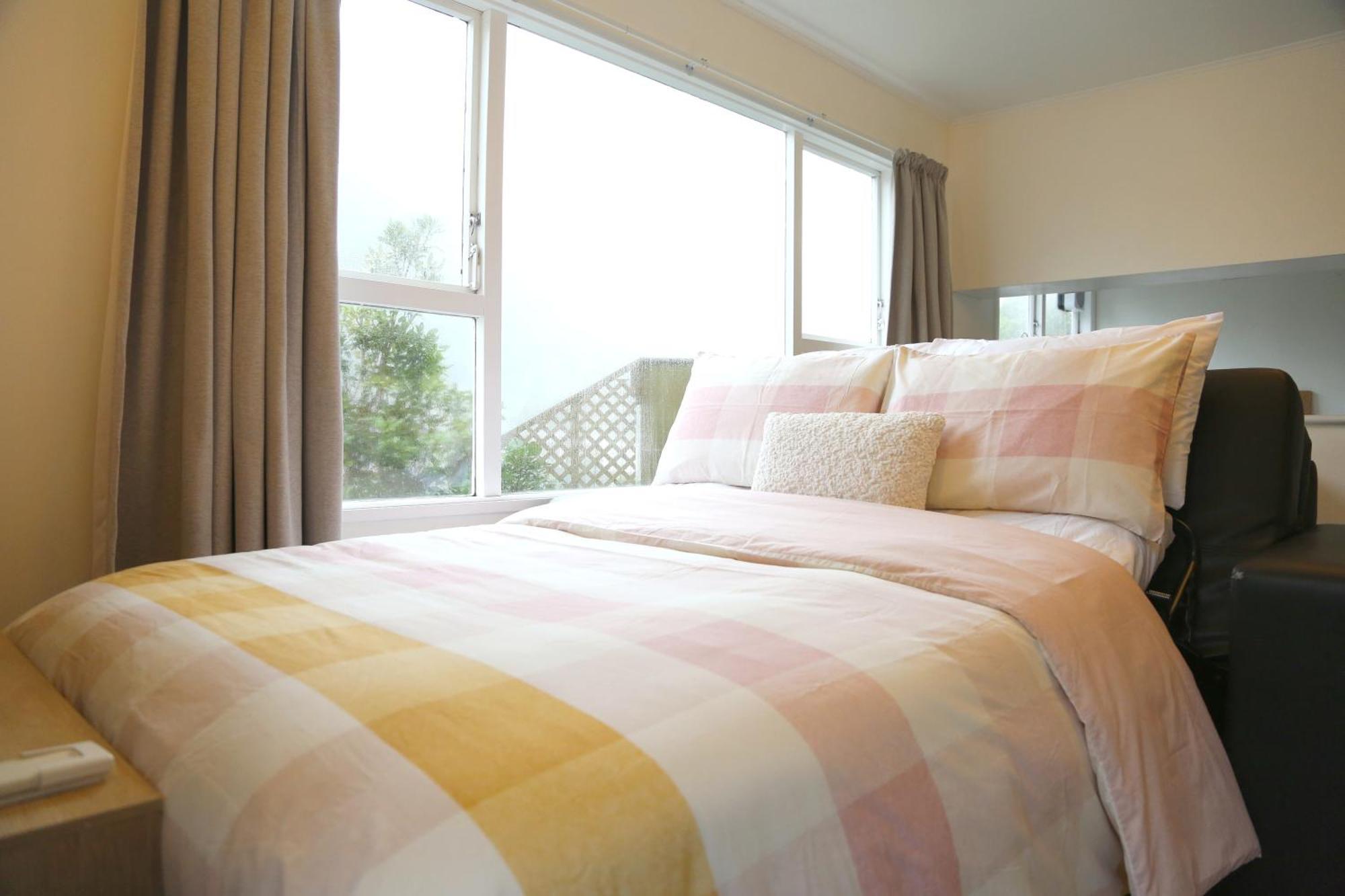 Skyline Haven - Entire Apartment - Free Parking, Espresso, Netflix - 15M To Cbd, Stadium, Ferry Wellington Exteriér fotografie
